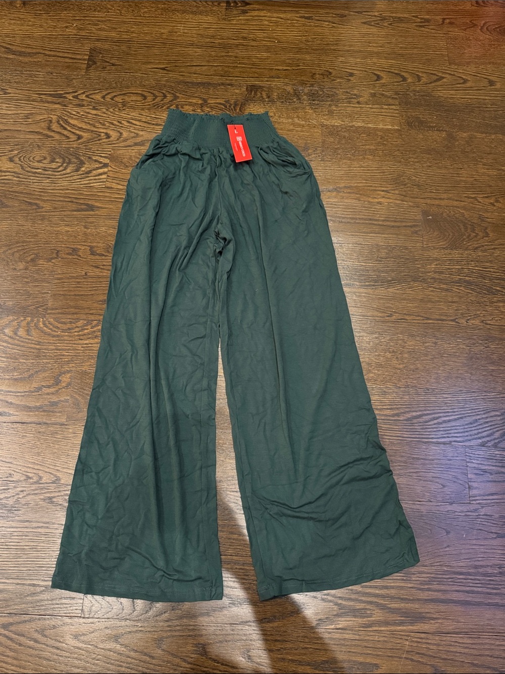 Women’s Wide-Leg Pull-On Pants in Dark Green